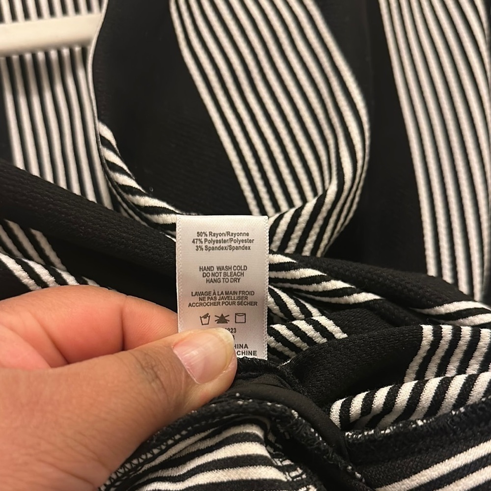Anthropologie Bishop + Young Twist-Front Top - Picture 10 of 13